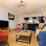 L'ecrin Carcassonnais- Parking Gratuit- Terrasse Daire